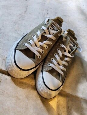 Converse Womens Low Top Canvas Sneakers in Olive Green